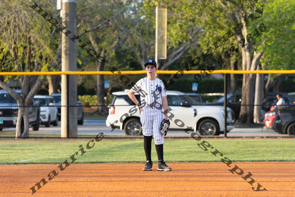 2025 PL 50 70 Yankees vs Blue Jays 4 2-7099